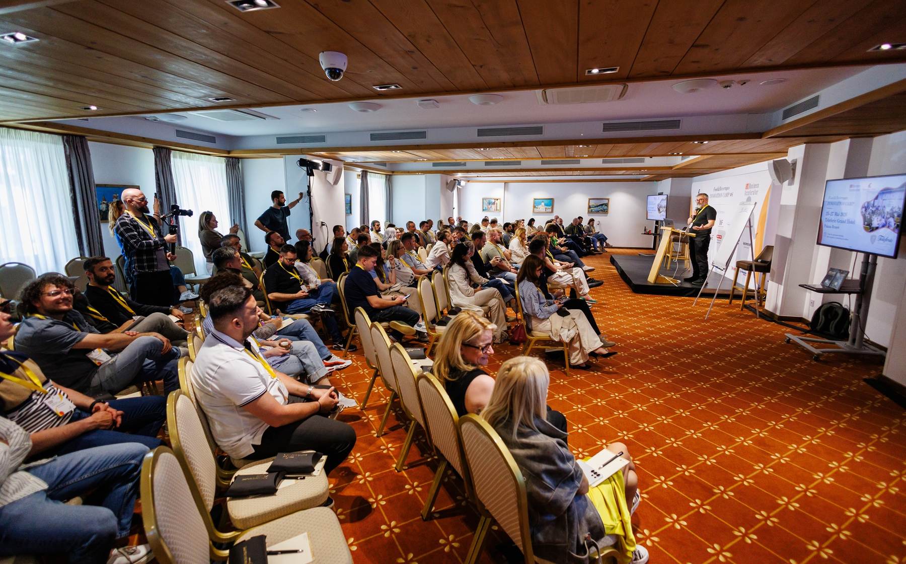 Food&Beverages Innovation Camp