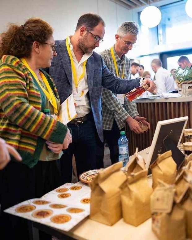 Expo și degustări la Camp