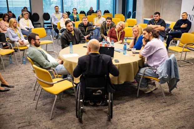 Dialog și conexiuni la Food&Beverages Innovation Camp